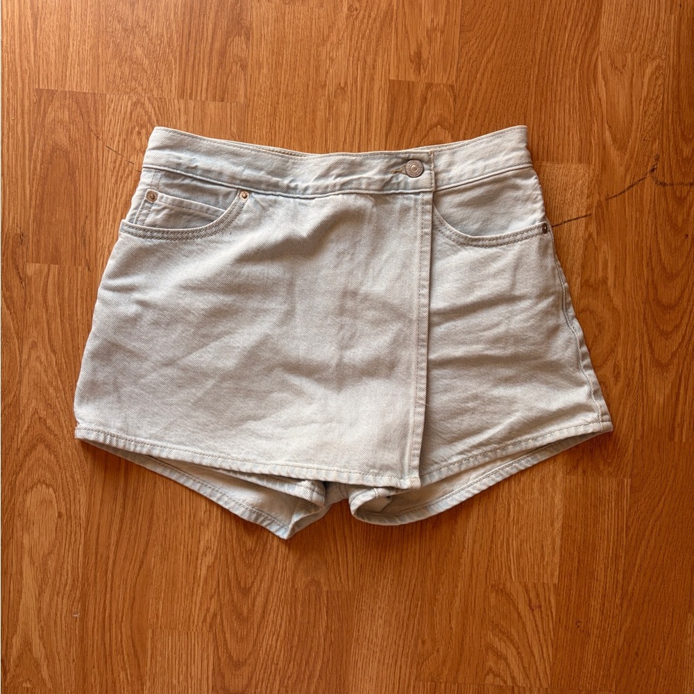 Levi's Jean Shorts High-Waisted Cuffed Hem